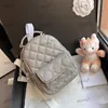 Mini plecak 18cm kawiorowa torba stylowa damska torba na ramiona skórzana diamentowe złoto sprzętowe metalowe zapięcie luksusowe torebkę Matelasse łańcuch crossbody torebki makijaż torebka torebka