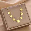 Collar de margaritas, cadena chapada en oro, siete pequeños crisantemo, cadena cruzada, tocado de oro para mujer 792 410