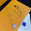 Luxury Necklace Designer Jewelry L Pendant Necklace For Women Gold Wedding Gift Pendant Halsbandsmycken