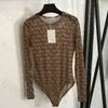 Brevtryck mesh skjorta kvinnans designer långärmad mesh bodysuit sweatshirt kvinnor sommarsport topp