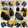 Kalça satış kuvveti ayak bileği botları Chelsea boot siyah kahverengi deri bağcıklı gri kumaş ayakkabılar kabartmalı zip rahat İtalya tasarımcısı lüks marka