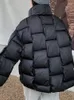 Damen-Trenchmäntel, Winterjacke für Frauen, dreidimensional, kariert, gewebt, modischer Mantel, solide High Street, warm und dick, 2024 Daunen