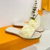 Designer Slifors Slide per banchetti all'aperto PP Straw Women Remoury Luxury Logo Sandalo estate di alta qualità piatti multicolore muli infradito