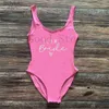 Swim Wear Bachelorette Party Swimsuit Women One Piece Team Bride Heart Print Sexig bodysuit Swimming Baddräkt Plus Size Beachwear 2022L240115