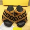 Designerskor toffel nallebjörn fluffig män kvinna baguette gladiator mode brun sandal hus platt casual skor dam höst vinter strand tazz skjutreglage