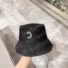 Rhinestone Mektubu Kova Şapkası Moda Tasarımcısı Denim Balıkçı Şapkası Kadın Erkekler Güneş Cimri Kötü Şapkalar Bonnet Açık Seyahat Vizörü Snapback