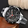 2024 Mannen Nieuwe Horloge Top Waterdichte Rubberen Horloge Band Business Casual Quartz Horloge Heren Drie Ogen Multifunctionele Chronograaf FR013