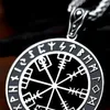 Pendentif Colliers Vintage 316L en acier inoxydable Viking Compass pour hommes femmes Odin Nordic Runes Collier Mode Simple Amulette Bijoux Cadeaux