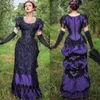 Vintage viktorianska promklänningar ruched Bustle Ball Gown Historisk dräkt korsett special tillfälle klänningar korta ärmar svart spets golvlängd kvinnor kväll klänning