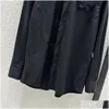 Blusas para mujer Camisas Marca Mismo estilo 2024 Nueva Primavera Verano Solapa Cuello Mangas largas Moda Diseñador de lujo Tops 0115-2 Drop Entregar Ot89D