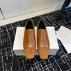 toteme loafers dames Lakleer strass Vierkante neus Platte hak Geklede schoenen Casual leren schoenen Luxe designerschoenen Kantoorschoenen Fabrieksschoenen