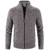 Wiosenna jesienna Knitte Sweter Mężczyźni Modna Slim Fit Cardigan Causal Sweters Płaszcze solidne samotne piersi mężczyźni 240113