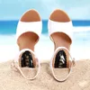 صندل صغير زائد الحجم 32-43 براءات اختراع جلدية أحذية الصيف الأحذية للنساء 2024 أسود منصة أبيض غير رسمية
