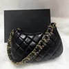 2024 Ny diamantgitter Guldmetall Wide Woven Chain Underarm Bag Dinner Party Makeup Bag With Present Box