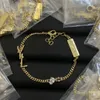 Designer de luxo Girlsl mulheres diamante carta charme pulseiras elegante amor 18K pulseiras de ouro Y logotipo gravar pulseira moda jóias senhora festa