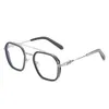 2024 Diseñador de lujo CH Gafas de sol para mujeres Cromos Marcos de gafas para hombre Protección de ojos plana grande Moda plana Adecuado Marco de gafas de corazón Gafas 9PD4