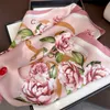 Eenvoudige Presbyopie Designer Print Rose Bloemen Zijden Sjaal Hoofdband voor Dames Mode Lange Handvat Tas Sjaals Parijs Schouder Tote Bagage Lint Hoofd Wraps 70x70cm