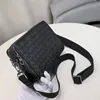 Luxe merk leer herenmode zakelijk casual geruit geweven woon-werkverkeer dames enkele schouder crossbody tas unisex, afneembare schouderriem 809 zwart