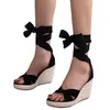 Sandales d'été à talons compensés avec dos en dentelle et fond en paille, gladiateur pour femmes