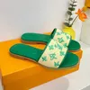 Chinelos de designer de luxo couro palha mules senhora apartamentos em relevo bordado logotipo verão moda mulheres sandálias praia elegante flip flops