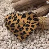 Vivi tasarımcı kalp şekli çanta kadınlar peluş omuz çantası timsah desen sırt çantası leopar baskı punk crossbody çanta moda seven kitap çantası sevgililer günü 240115