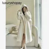 Maxmaras Coat Teddy Bear Womens Cashmere Płaszcze wełna wełna zima 2024 NOWOŚĆ MAILLARD LAMP z bawełnianą z kapturem Faux Fur Long