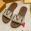 Projektantki Kobiet Slipper Flat Sandals Luxury haft haft sandałowy list Letter List dla kobiet Summer Plaży Slajd