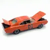 Die Casting 1/18 Scale 1969 War Horse Justice Striker General Lee Modelo de carro de metal Liga Simulação Coleção Toy Car Fan Gift 240115