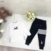 Merk baby Trainingspakken kids designer kleding kind Herfst set Maat 100-160 ronde hals hoodie en Wit gestreepte broek Jan10