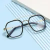 2024 Luxury Designer CH Solglasögon för kvinnor Chromes Glassar Ramar Mens Stora Flat Man Eyeglasses Heart Eyeglass Frame Ladies Unisex Högkvalitativ glasögon A92I