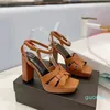 2024 مصمم براءات الاختراع منصة الصندل نساء عالي الكعب T-Strap Lady Shoes Pumps