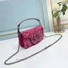 Taschen Valenteno Neue Tasche Mode Dame 2024 Klassische Bling Abend Geldbörse Diamant Magnetische Schnalle Kette Mini Kristall Handtasche Einzelne Schulter crossbodyL9VZ L9VZ