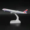 Diecast 18cm 1 400 B777-300モデルBritish Airways Airlines Plastic Base Landing Gears Alloy Aircraft Plane Airliner 240115