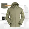 Militaire peau de requin vestes à coque souple hommes tactique coupe-vent veste imperméable hommes armée Combat hommes à capuche Bomber manteaux 240127