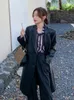 Damen-Trenchmäntel Herbst Frühling 2024 Koreanische Version des schwarzen Leder-Windbreakers Mittellanger weiblicher Mantel im britischen Stil