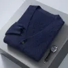 Cárdigan para hombre suéter de terciopelo de visón jersey de manga larga calidez de invierno moda de punto versión coreana Top libre de 240116