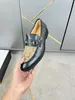 2024 Nieuwe mannen Designers Loafers schoenen Originele bruiloft Paty Luxe kledingschoenen Echt lederen klassieke elegante loafers rond teen kantoorlaarzen met doos