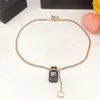 Nouveau Haute Qualité Printemps / Été Sautoirs Designer C Pendentif Colliers Lettre Perle Or Collier Femmes bijoux Femme longue chaîne 928