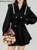韓国のファッションブラックミニブレザードレス女性エレガントシックサッシェスボタンデザイン冬のカジュアルセクシーなイブニングパーティー240116