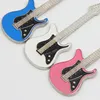 Keychains 30Pcs Men Womens Guitar Pink Blue Red Black Key Chain Charms For Bag Car Keyring Accessories Gift