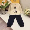 Nieuwe baby trainingspakken hoge kwaliteit kinderkleding maat 100-160 kattenprint hoodie en elastische taille broek jan10