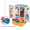 子供のふりをするおもちゃ冷蔵庫冷蔵庫のアクセサリーは、キッチンフードおもちゃの女の子の男の子のためのアイスディスペンサーのロール演奏を添えています240115