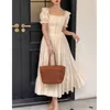 Feestjurken Elegante vierkante kraag witte jurk zomer mode puff mouw ruche voor vrouwen 2024 chic vintage maxi