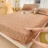 Thickened Plush Mattress Cover Warm Soft Milk Velvet Bed Fitted Sheet Double King Queen Size Bedsheet Protection 240116