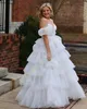 Robe de bal en tulle pailleté sans bretelles, corset, robe de bal, à volants, concours de beauté, soirée formelle, événement, occasion spéciale, gala, tapis rouge, robe de piste, coing, col en V profond, rose vif