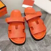 Designer chypre chinelos praia clássico sandálias planas verão senhora couro flip flops qualidade superior homens mulheres slides tamanho 35-43 caixa aaaaa