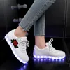 Taglia 34-42 Scarpe da ginnastica luminose USB per bambini per ragazze Ragazzi Scarpe da donna Krasovki con retroilluminazione con luce a LED Scarpe da ginnastica luminose 240116