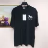 デザイナーラグジュアリーセリンクラシックニューマスターキャリッジパターン印刷されたレター半袖メンズTシャツファッションシャツ