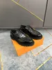 2024 Högkvalitativa män Designer Loafers Shoes Moccasins Soft Real Leather Formal Party Casual Wedding Slip On Italian Luxury Dress Shoes Designer Boots