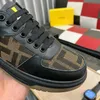 Luxury Fen .. Casual Shoes designade av designers, med en en-till-en-jämförelse med räknaren, visar upp en avancerad och snygg look